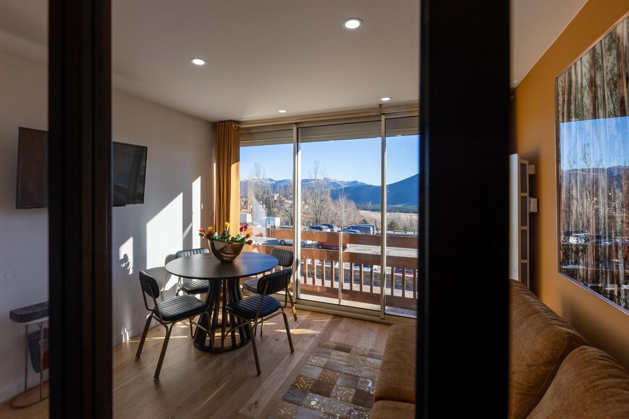 Le Clot Simo - Station Des Vue Montagne Appartement *